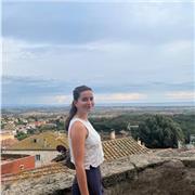 Buongiorno, sono una studentessa presso Sapienza, bilingue Francese Italiana.